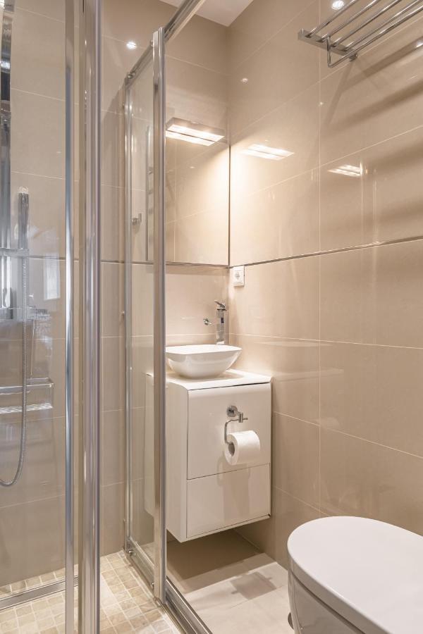 Halcon Deluxe 5-A Apartment Benidorm Bagian luar foto
