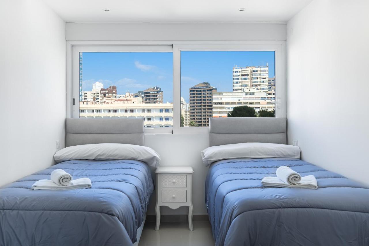 Halcon Deluxe 5-A Apartment Benidorm Bagian luar foto