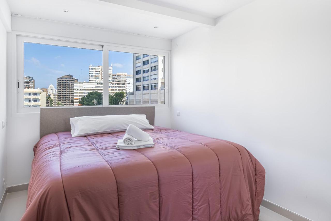 Halcon Deluxe 5-A Apartment Benidorm Bagian luar foto